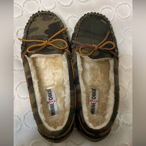 Camouflage Moccasin Slippers with Bow